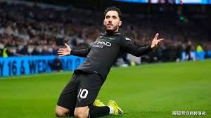 吕克-德容：来之前就知道客场踢阿森纳很困难，2